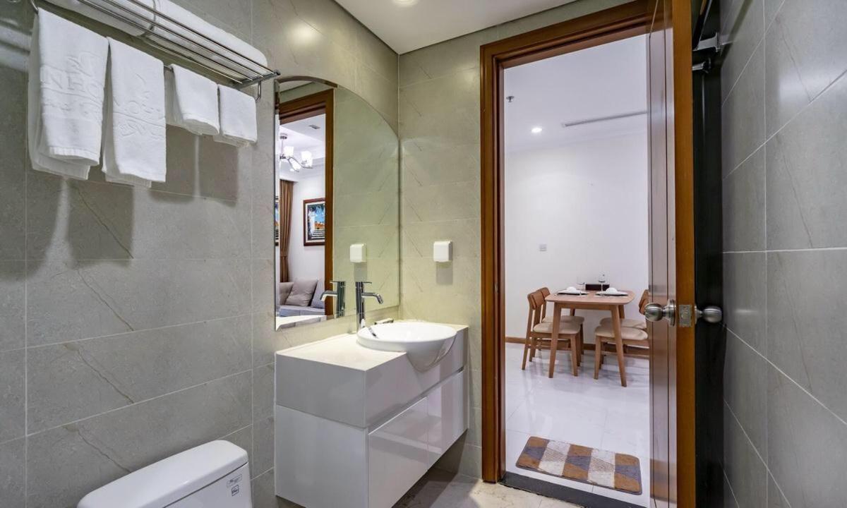 Cherry Homeapart Vinhomes Central Park Ho Chi Minh City Bagian luar foto